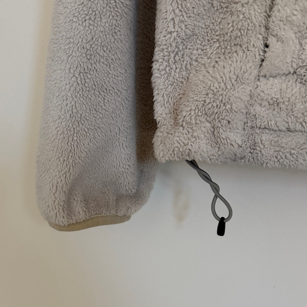 The North Face Women's Teddy Jacket - Picture 7 of 10